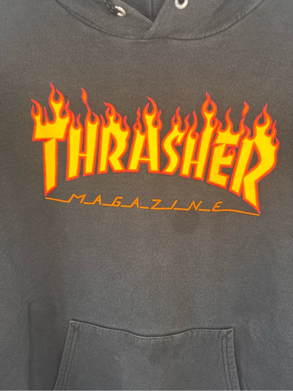 Thrasher Magazine Flame Logo Hoodie Men’s Medium Black Skateboarding Pullover - Picture 2 of 8